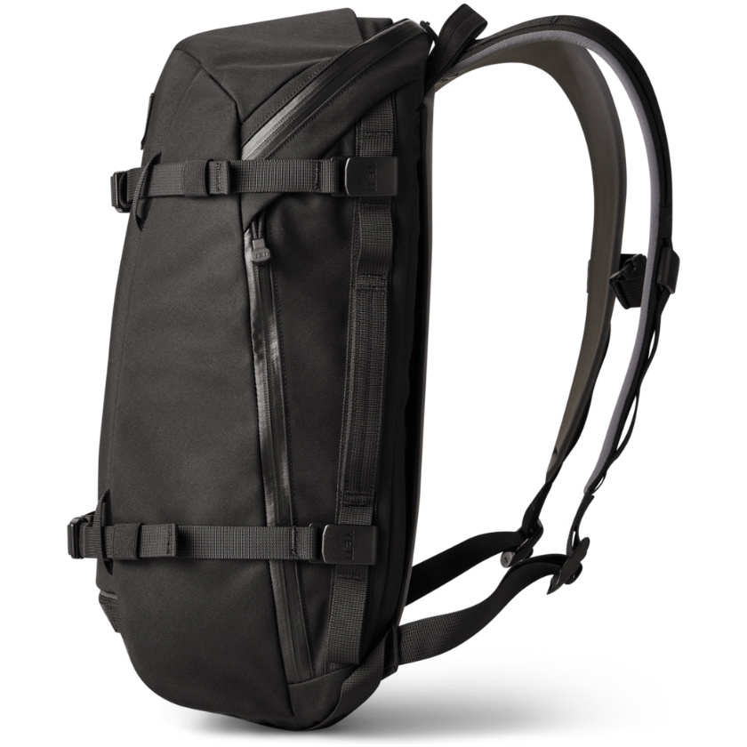 2026 YETI Crossroads 22L Backpack 70000002399 - Black